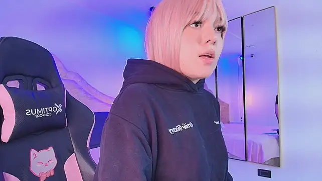 Fluffy_Bubble21's Live XXX Chat