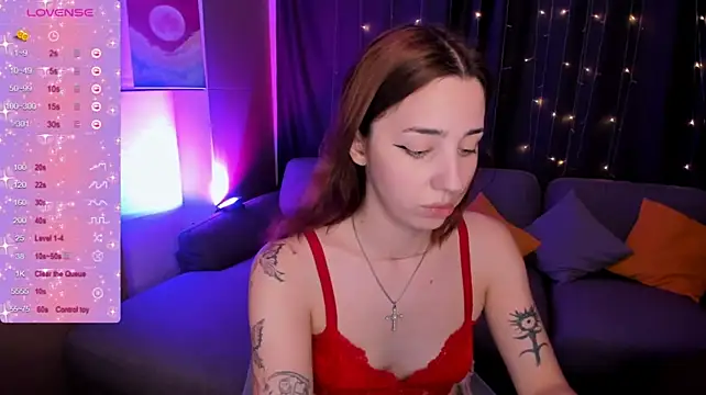 Chatroom XXX en direct de CharliGrace_
