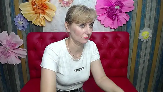 Онлайн чат XXX RebecaMarti