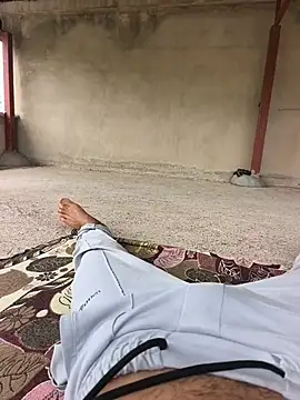 Kurdish_man21 Webcam Show
