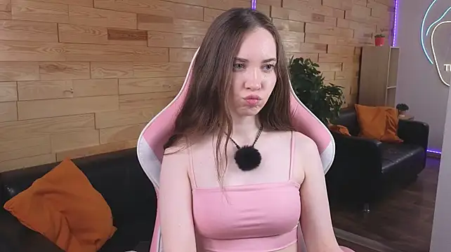 LilaMccoy Adlı Modelin Canlı XXX Sohbeti