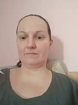Chat XXX en directo de BustyLadyAlma
