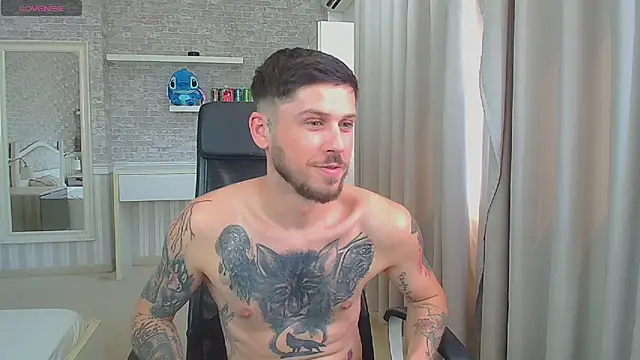 Chatroom XXX en direct de JonahShaw
