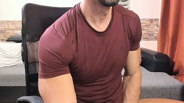 Chat XXX en directo de HotHunkTrainer