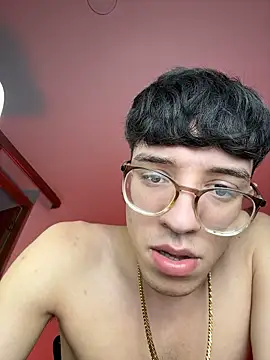 ArthurDaviess21 – Naživo XXX chat