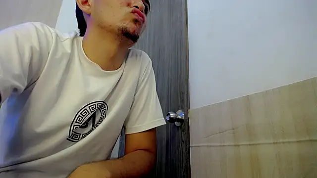 JaxBlue_ লাইভ XXX চ্যাট