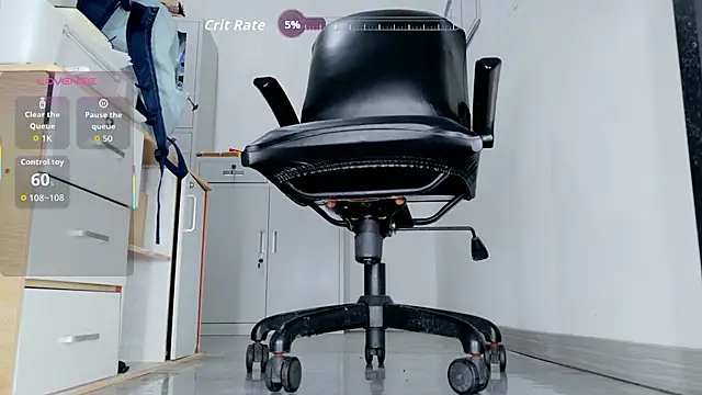 Czat XXX na żywo – office-diodio