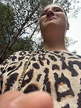 XXX chat uživo modela AdelRich