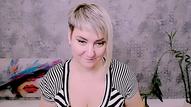 Živý XXX chat Djullia