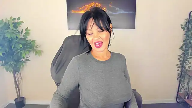 Sara_Devills Chat XXX in diretta