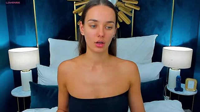 AprilWong Chat XXX in diretta