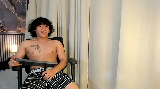 adrian_black86306 Chat XXX live