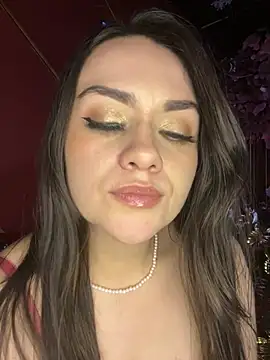 AprilDeRossi Adlı Modelin Canlı XXX Sohbeti