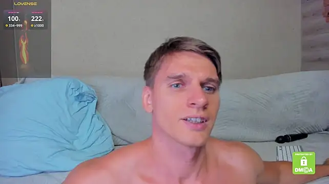 צ'אט XXX בשידור חי של ricky_boltin