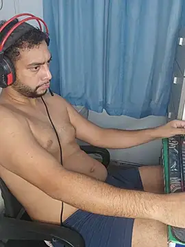 Chat +18 de lzinrj ao vivo