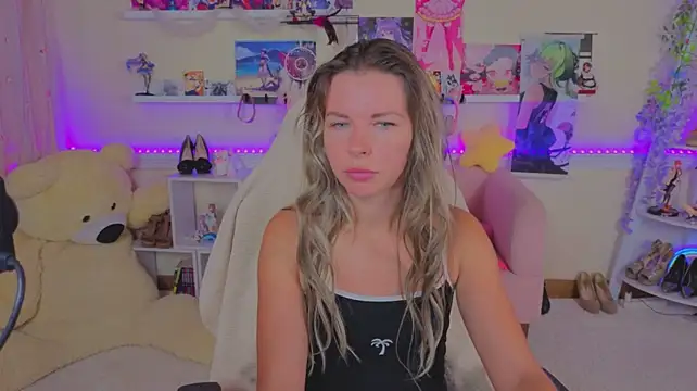 Real_Tini XXX чат на жив о