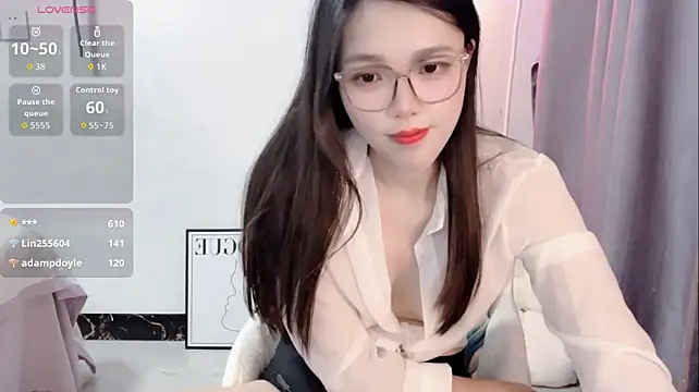 weiwei-8's Live XXX Chat