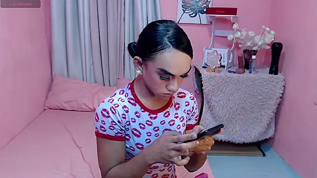 Chatroom XXX en direct de VivienneLuxe