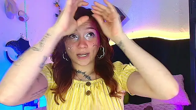 alisson_zafiro_'s Live XXX Chat