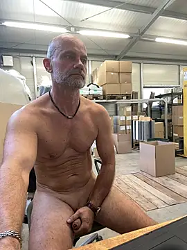 Boomerhun Chat XXX in diretta