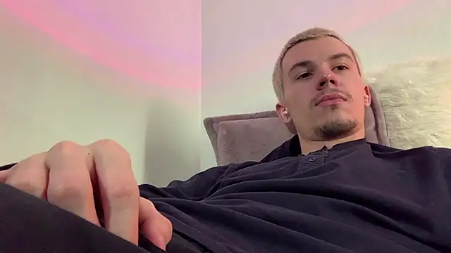 Jeremy1Scott Chat XXX in diretta