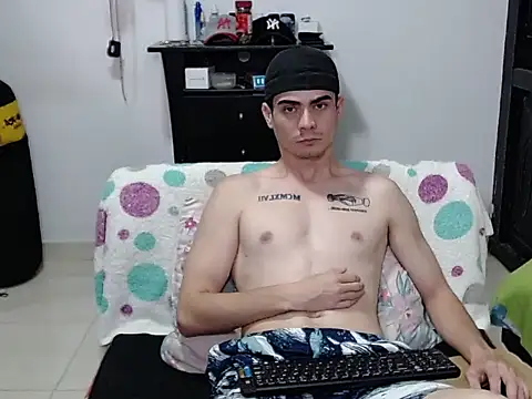 Czat XXX na żywo – Zac_Efront