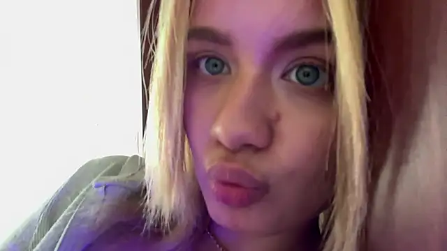 Kaderii1 Chat XXX in diretta