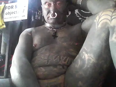 wormobject Chat XXX live