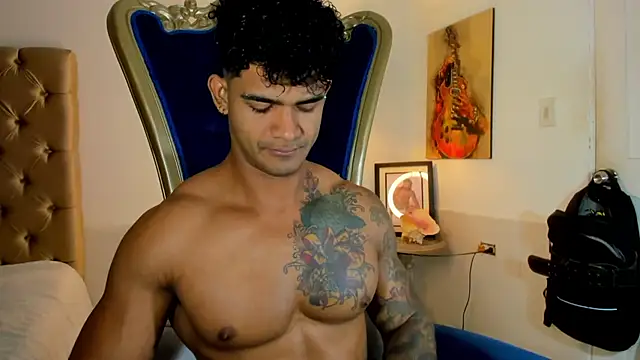Онлайн чат XXX antonio__444