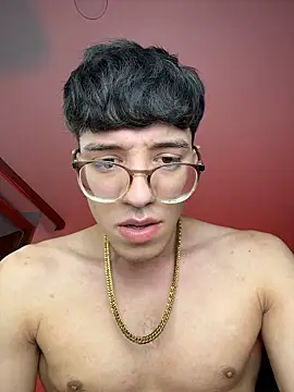 ArthurDaviess21 élő XXX-chatje