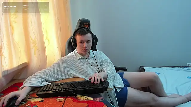 iliaskrislove Chat XXX in diretta