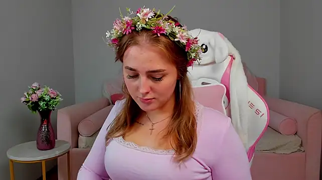 EllaBells' Live XXX Chat