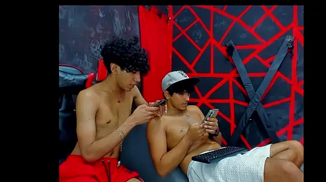 Chat +18 de FRIENDS_LATINOS ao vivo