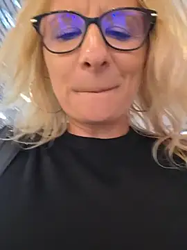 KaylinJanのライブXXXチャット