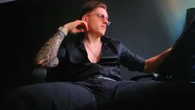 FelixStarkk 라이브 XXX 채팅