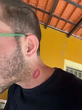 Chat XXX ao vivo de CoyoteDuMato
