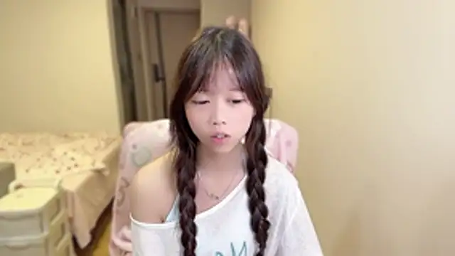 xiaobaozi-520 Adlı Modelin Canlı XXX Sohbeti