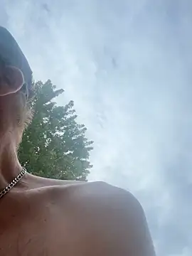 AidenMcKnight – Naživo XXX chat