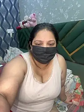 XXX chat uživo modela BarbieJasmine
