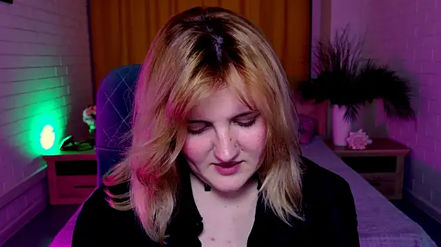 KathyBriggsn Live XXX chat