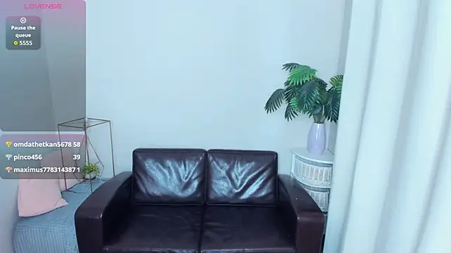 YettaMead's Live XXX Chat