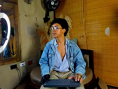 EnriqueBrookl live XXX chat