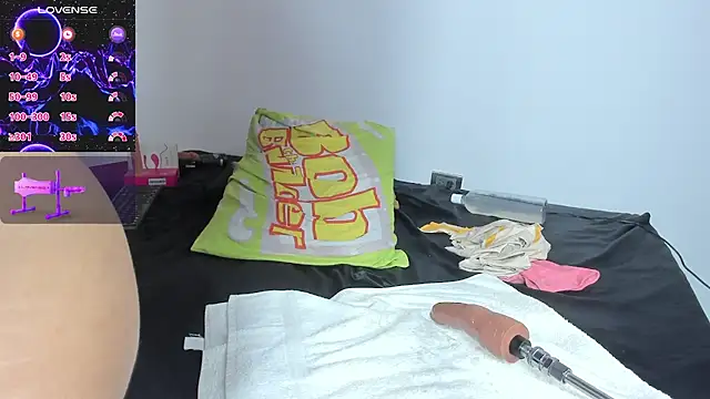 Benjamin_Buster live XXX chat