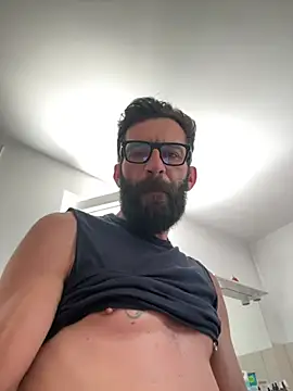 Michel_huge Adlı Modelin Canlı XXX Sohbeti