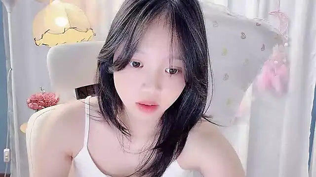 Yanys521 即時 XXX 聊天