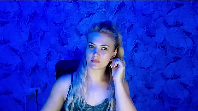 Chatroom XXX en direct de nika_gold1
