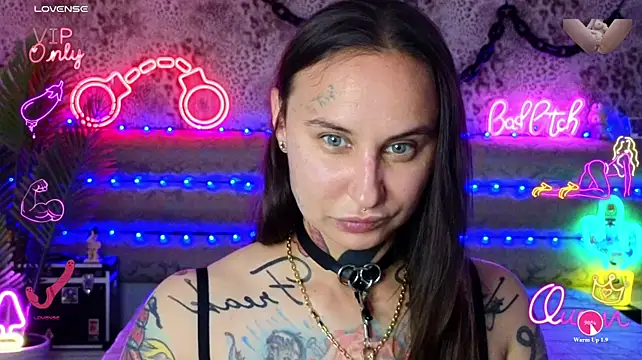 צ'אט XXX בשידור חי של Cool_Freak_