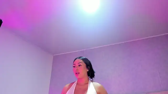 Cameliaa_Smiith Adlı Modelin Canlı XXX Sohbeti