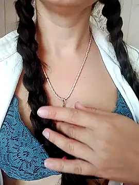 AliceSoultes XXX чат на живо