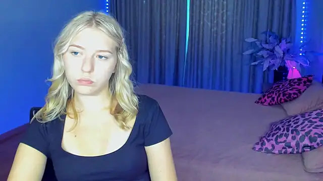 RosaTiny Chat XXX in diretta